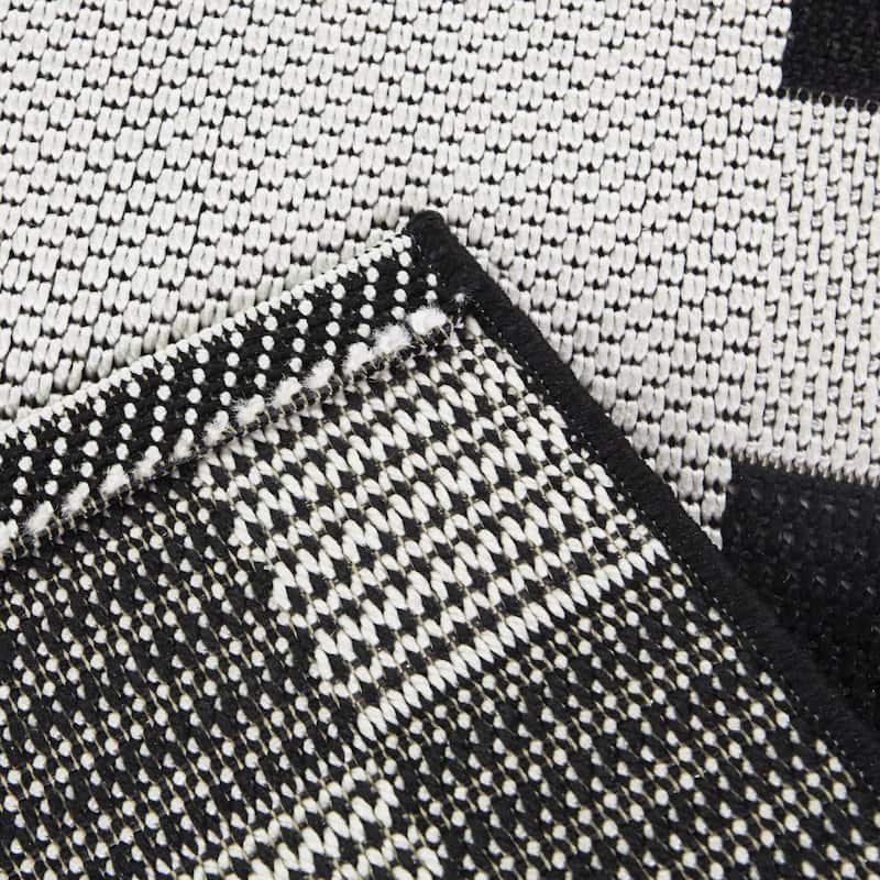 Tabor Checkered Border Indoor/Outdoor Area Rug
