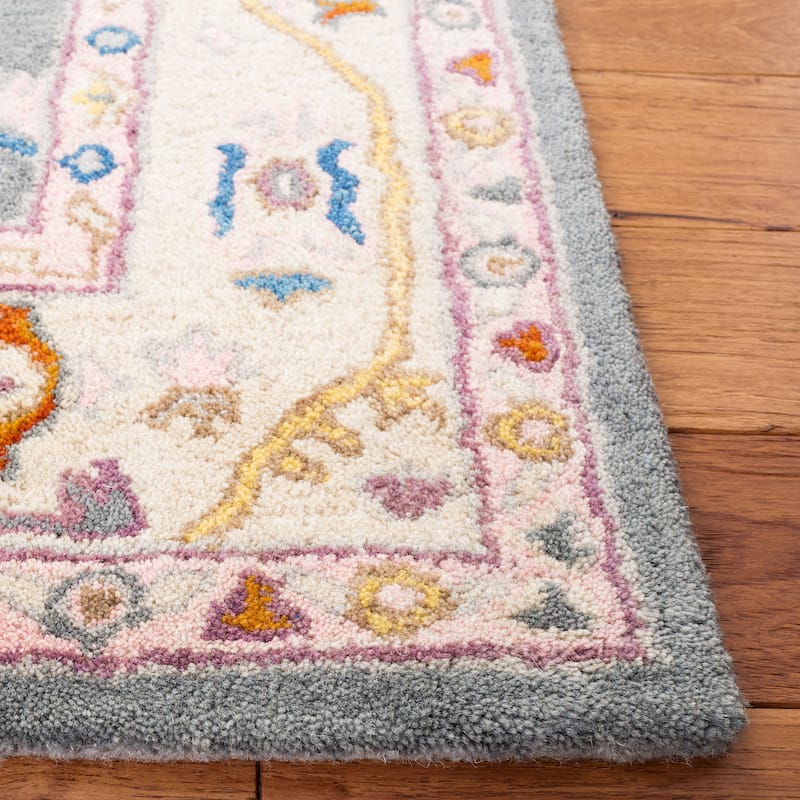 SAFAVIEH Handmade Anatolia Elsy Wool Rug