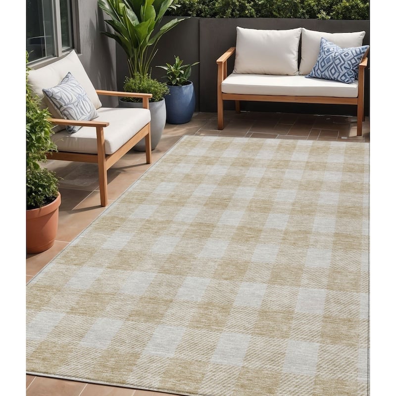 HomeRoots Plaid Transitional Rectangle Outdoor Rug - 5' X 8'