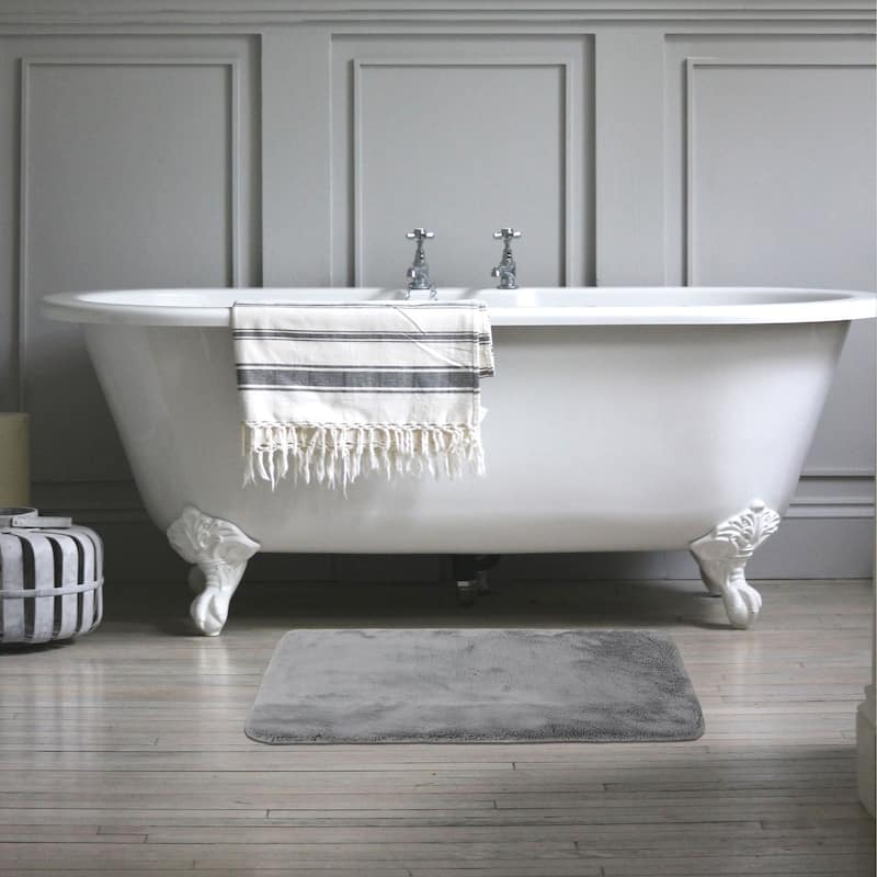 Ultra-Soft Bathroom Mat - Plush Texture