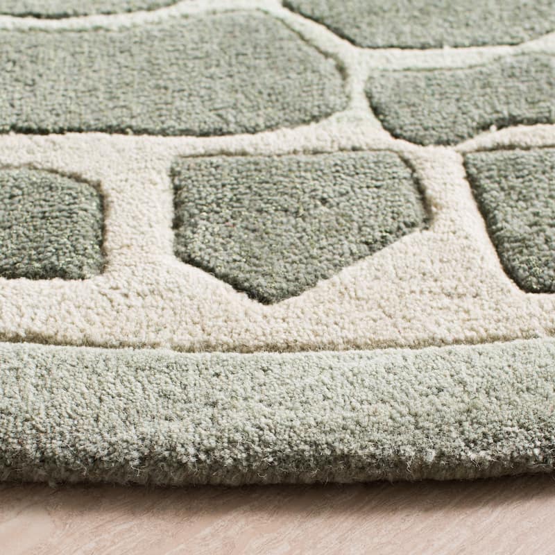 Martha Stewart by SAFAVIEH Arusha Wool/ Viscose Rug