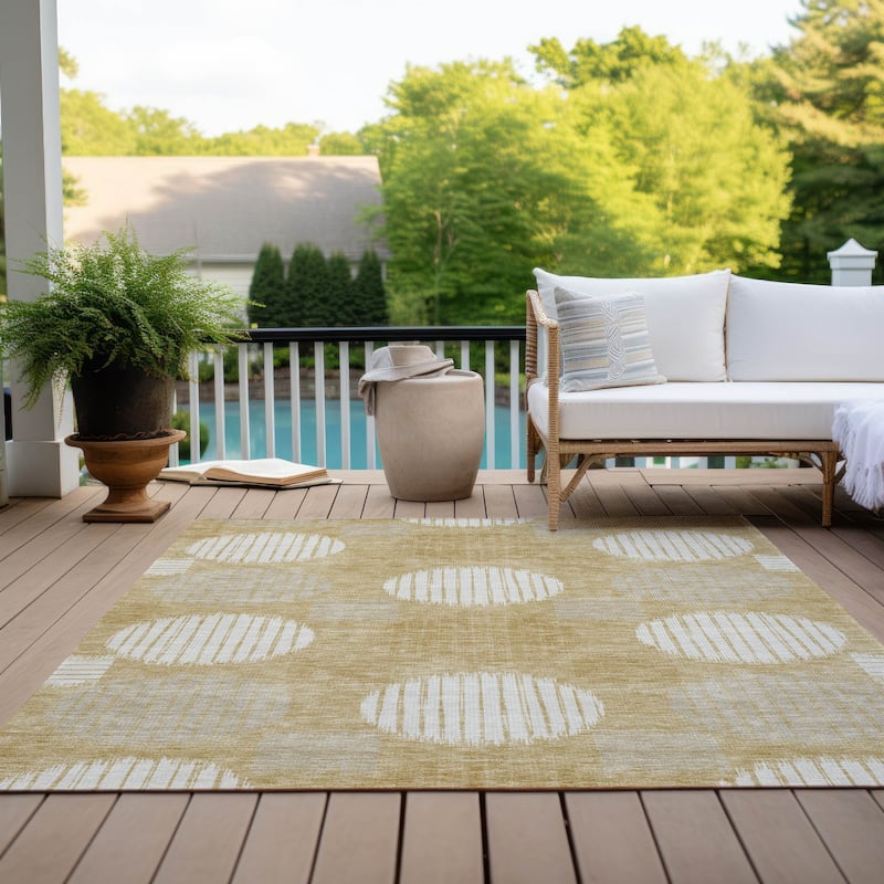 Machine Washable Indoor/ Outdoor Chantille Contemporary Dotty Rug
