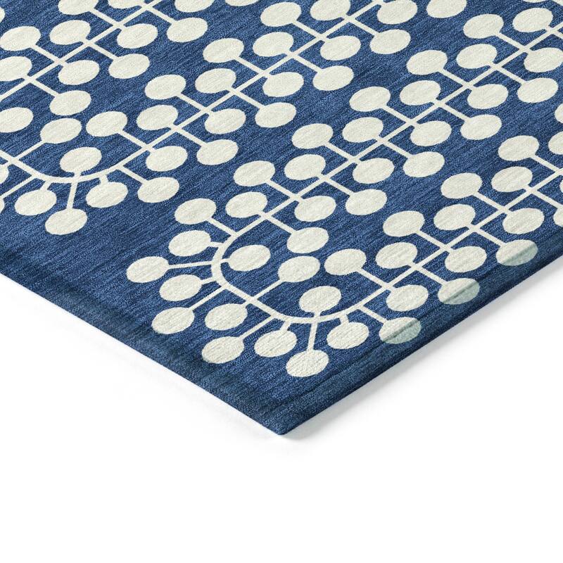 Machine Washable Indoor/ Outdoor Modern Ailey Chantille Rug