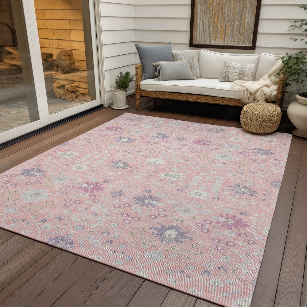 Machine Washable Indoor/ Outdoor Global Traditional Chantille Rug
