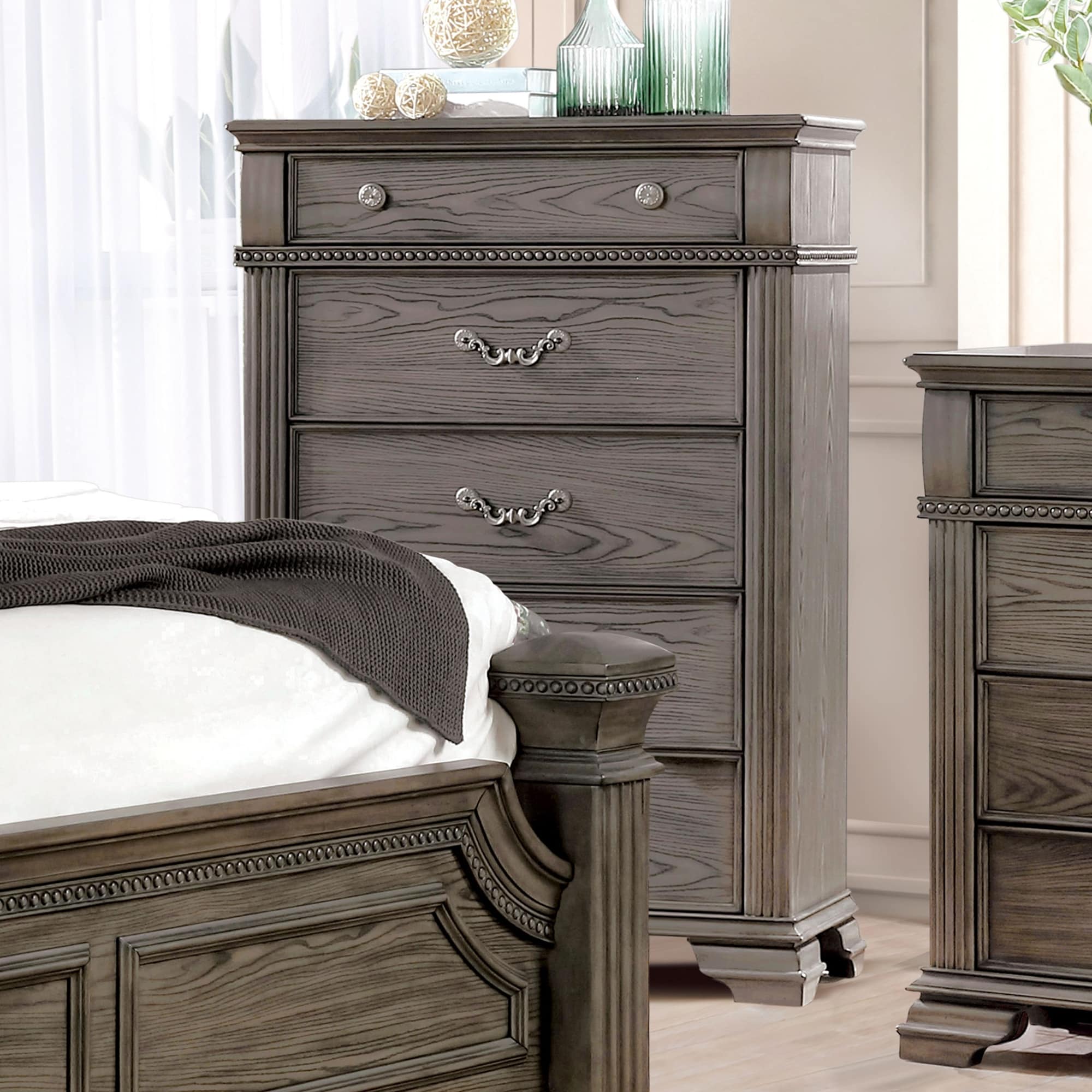 Furniture of America Stroh Traditional 5-Drawer Trim Molding Chest
