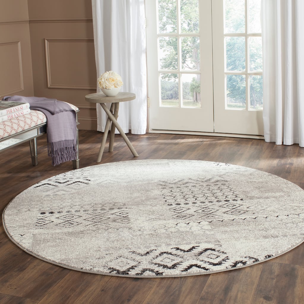 SAFAVIEH Evoke Bridgette Distressed Vintage Boho Rug
