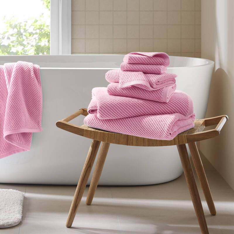 Madison Park Diagonal Ribbed Cotton Quick Dry Towel Set - 2 Hand Towels:18""W x 28"L /2 Washcloths:13""W x 13"L /2 Bath Towels:30""W x 56"L - Pink