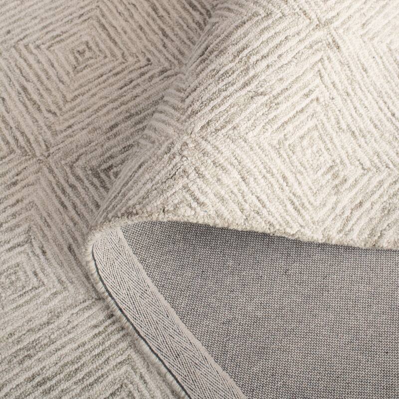 Martha Stewart Handmade Tuulikki Contemporary Wool Rug