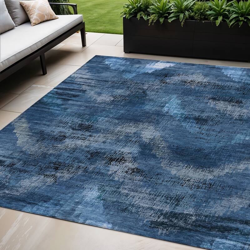 HomeRoots Abstract Transitional Rectangle Outdoor Rug - 5' X 8'