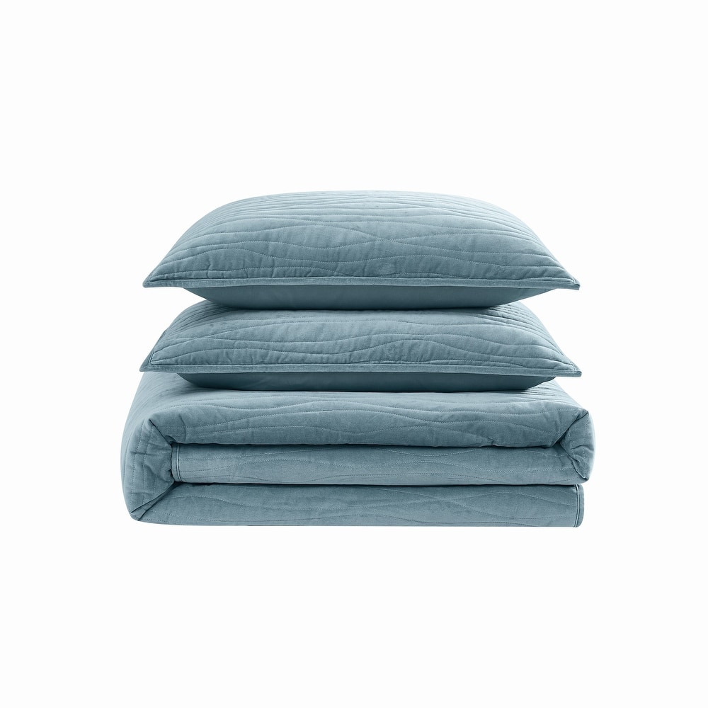 Royal Velvet Wavy Cotton Velvet Quilt Set