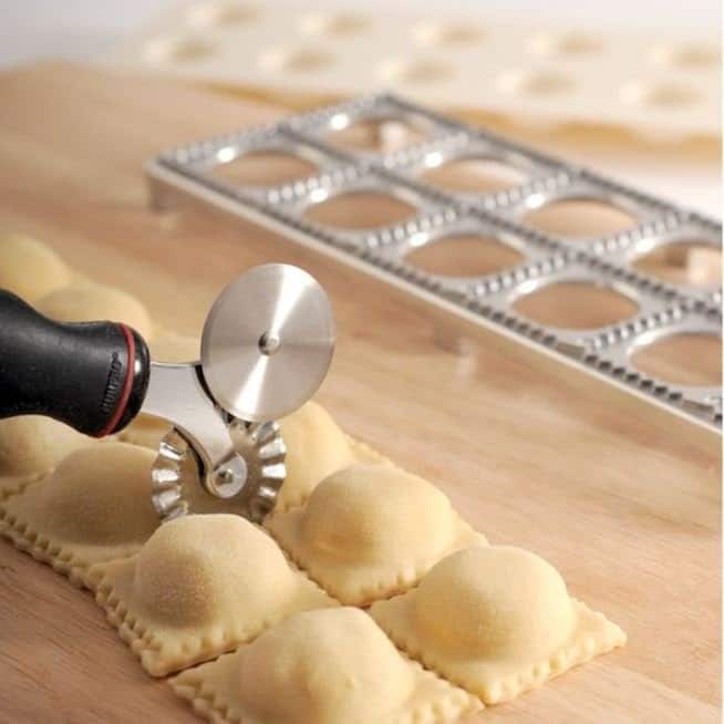 Norpro Grip-EZ 2in1 Stainless Steel Pastry Ravioli Fluted Wheel and Flat Cutter