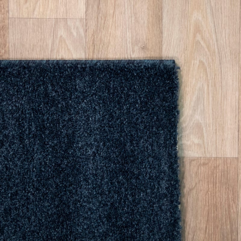 Porch & Den Morganfield Solid Color Area Rug