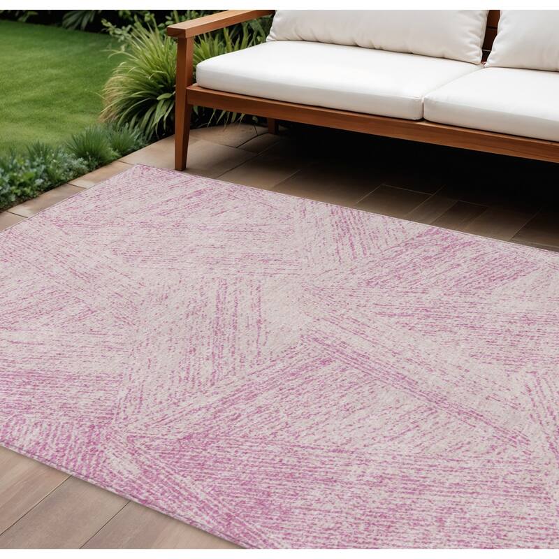 HomeRoots Abstract Transitional Rectangle Outdoor Rug - 10' X 14'