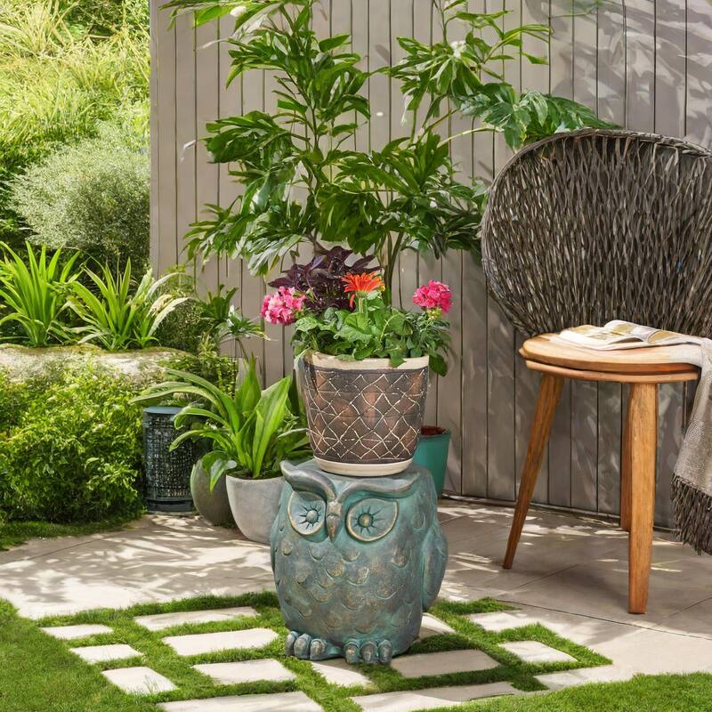 Roomfitters Owl Garden Stool, Weather-Resistant Lightweight Concrete Decorative Accent Table, Antique Green