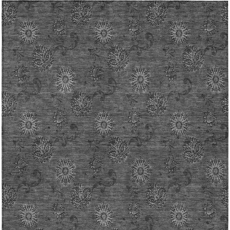 HomeRoots Floral Transitional Rectangle Outdoor Rug