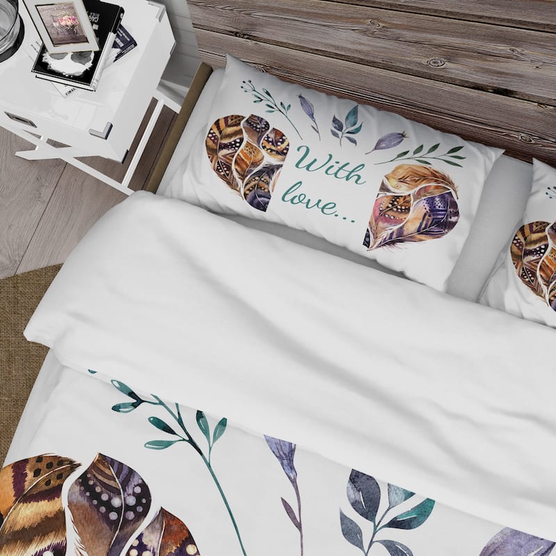 Designart 'Hearted Shaped Valentine Feathers' Traditional Duvet Cover Set