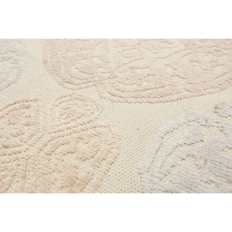 6'x9'4" Ivory Wool Transitional Medallion Hand Knotted Oriental Rug - 6' x 9' 4''