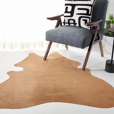 SAFAVIEH Handmade Cow Hide Radomila Cabin & Lodge Rug