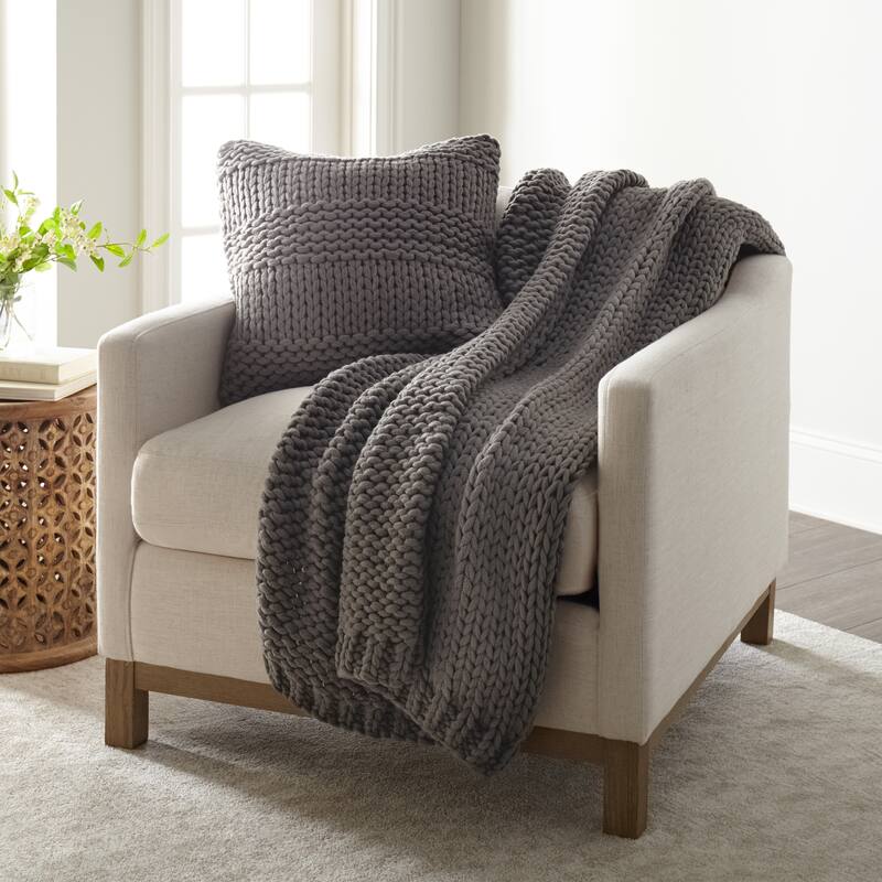 Chunky Throw Blanket and Decor Pillow Bundle - Grey
