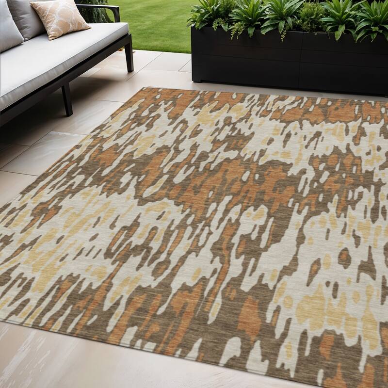 HomeRoots Striped Transitional Rectangle Outdoor Rug - 5' X 8'