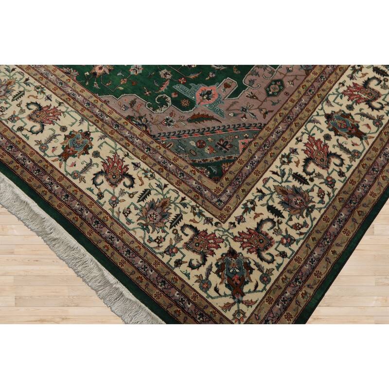 9'2''x11'10'' Hand Knotted Wool Green Pak Persian 300 KPSI Velvety Rug - 9' 2'' x 11' 10''