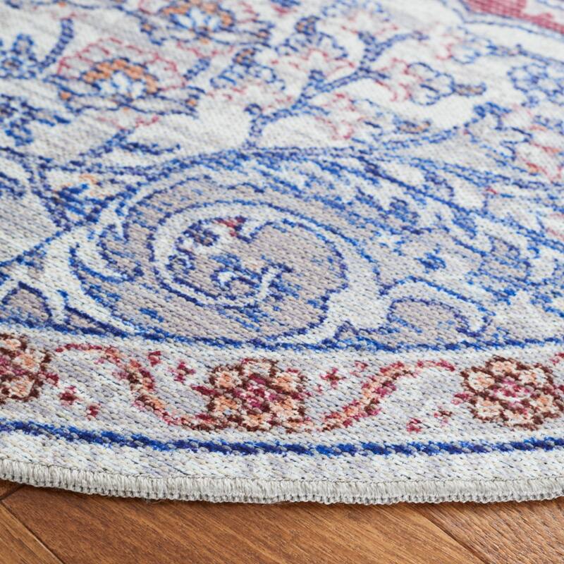SAFAVIEH Serapi Machine Washable Tressie Medallion Distressed Rug