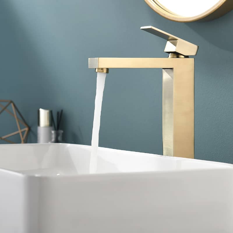 Vessel Single Handle Bathroom Fancet - Gold