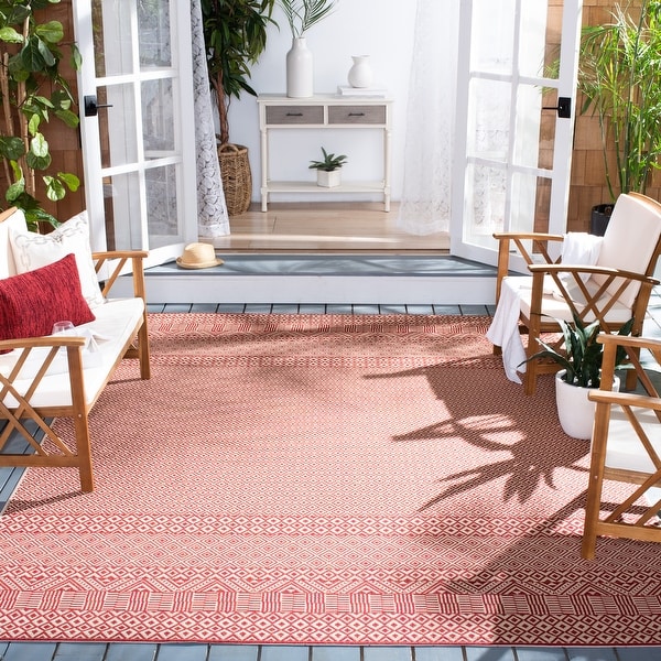 SAFAVIEH Courtyard Velia Indoor/ Outdoor Patio Backyard Rug. Opens flyout.