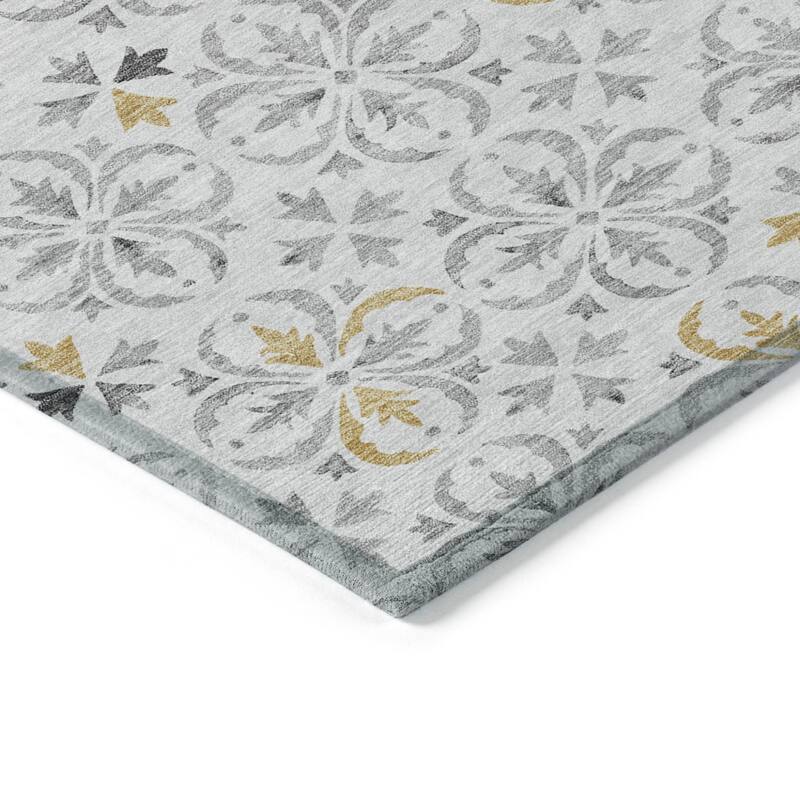 HomeRoots Floral Transitional Rectangle Outdoor Rug