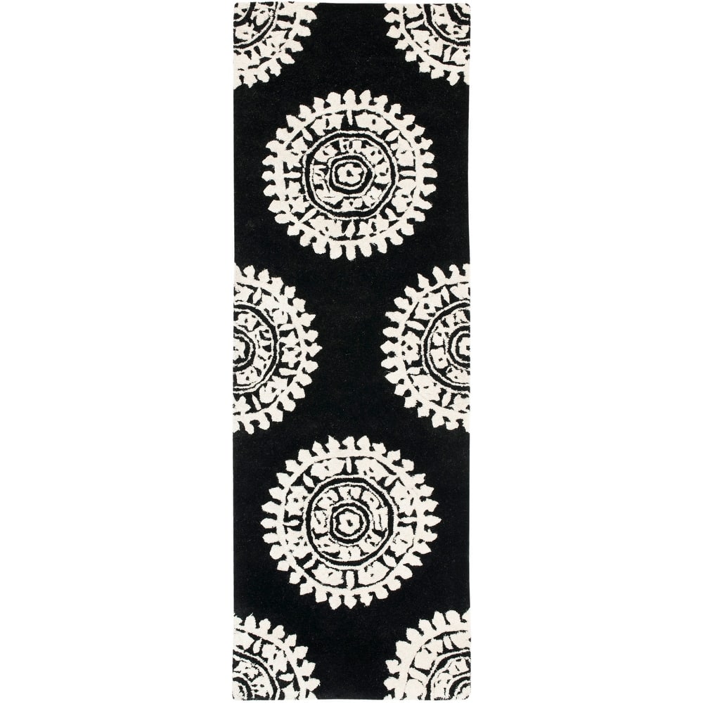 SAFAVIEH Handmade Soho Paola Medallion N.Z. Wool Rug