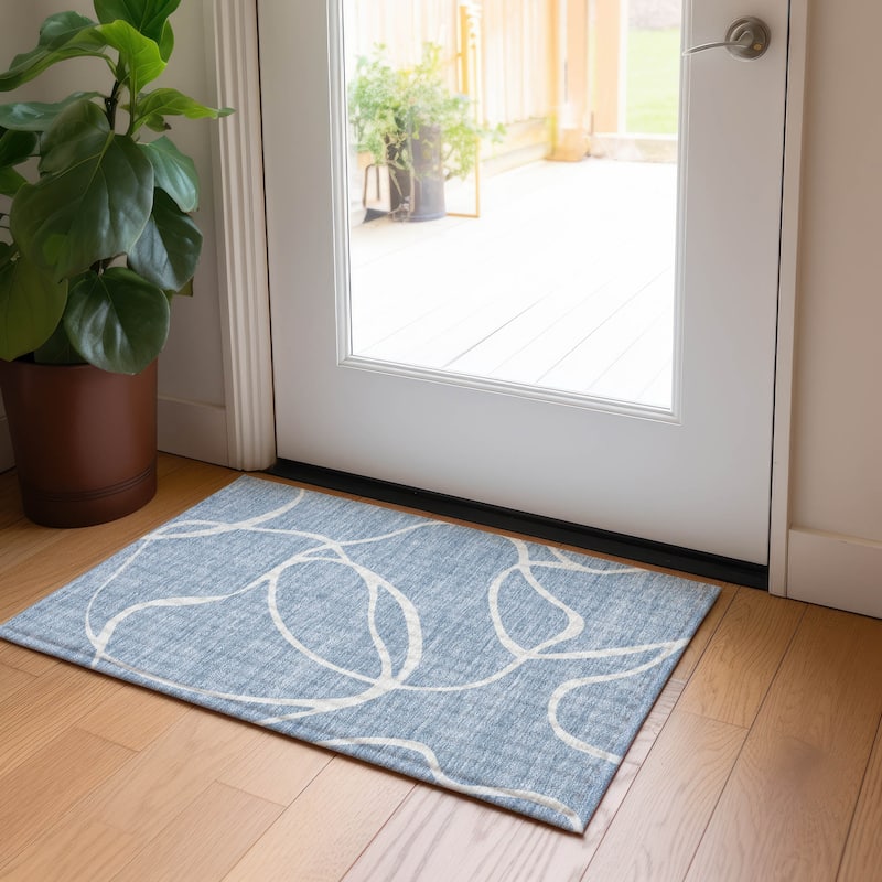 Machine Washable Indoor/ Outdoor Abstract Modern Chantille Rug - Denim - 1'8" x 2'6"