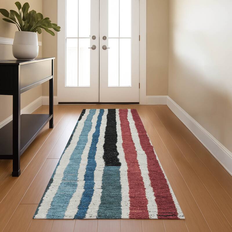 Premium Washable Super Soft Modern Stripe Mayfield Rug - Black - 2'3" x 7'6"