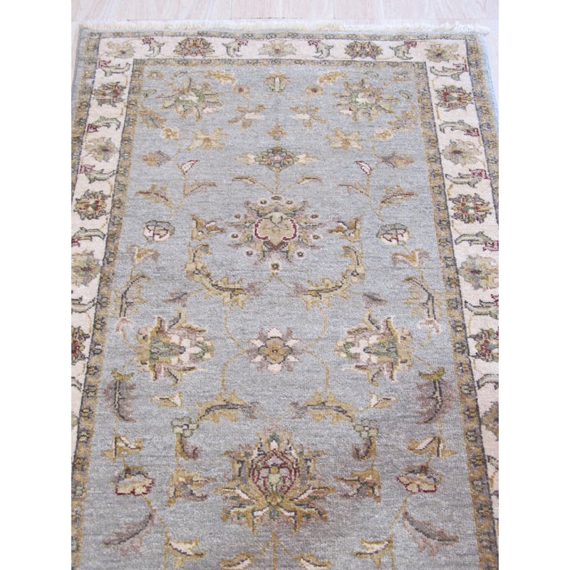 Gray Hand-Knotted Wool Traditional Agra Rug, 2'7 x 7'11, Soft Neutral Statement - L