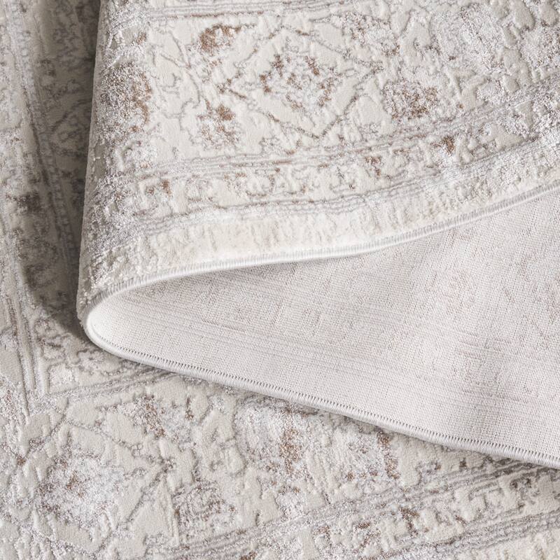 SAFAVIEH Diamond Nvard Oriental Rug