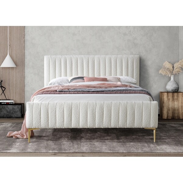 あ様XL Omax Decor Julia Upholstered Platform Bed with Channel