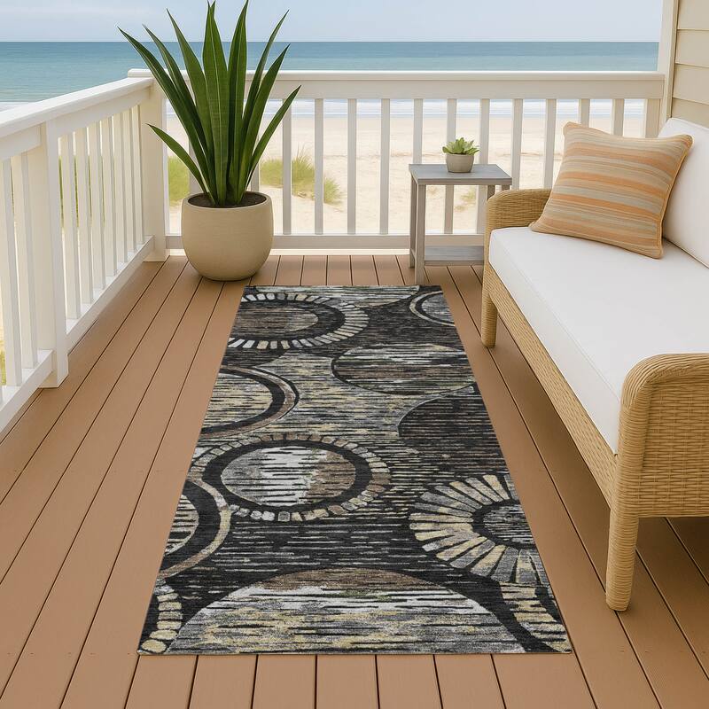 Machine Washable Indoor/ Outdoor Modern Grover Chantille Rug - Black - 2'3" x 7'6"