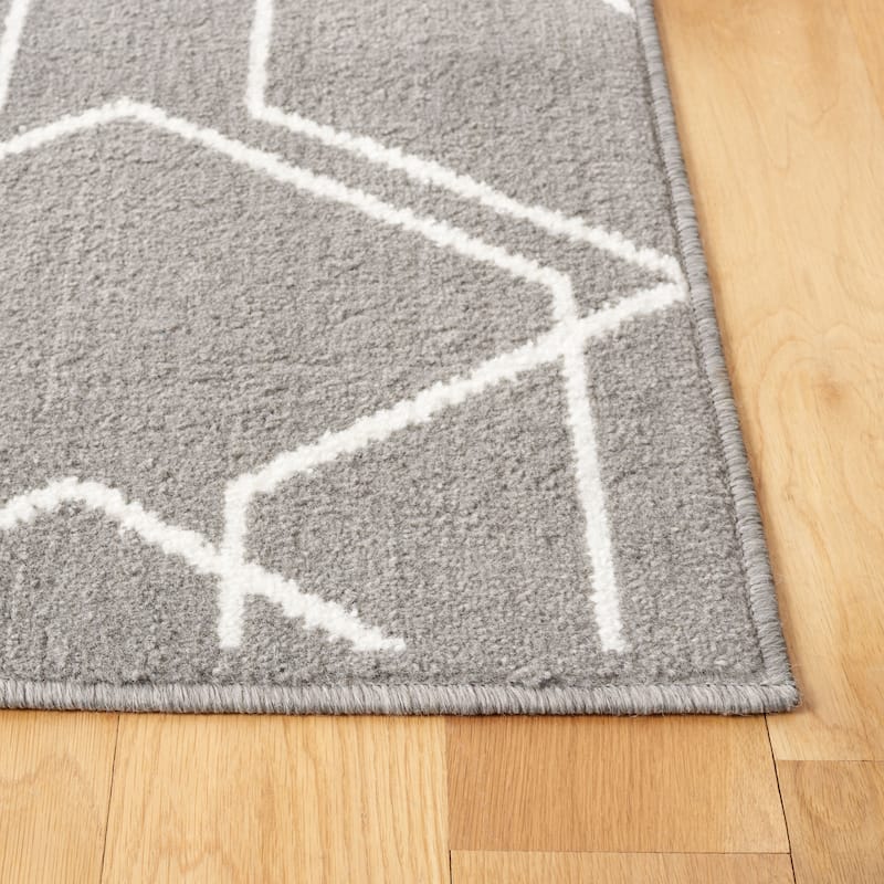 SAFAVIEH Pyramid Karlotta Modern Rug
