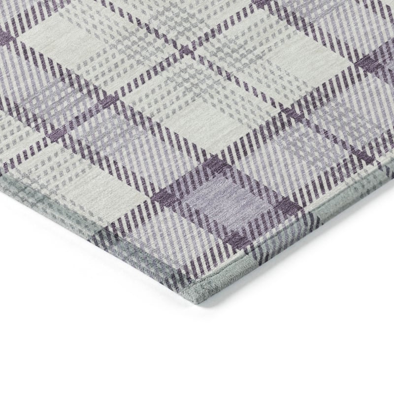 Machine Washable Indoor/ Outdoor Casual Plaid Chantille Rug