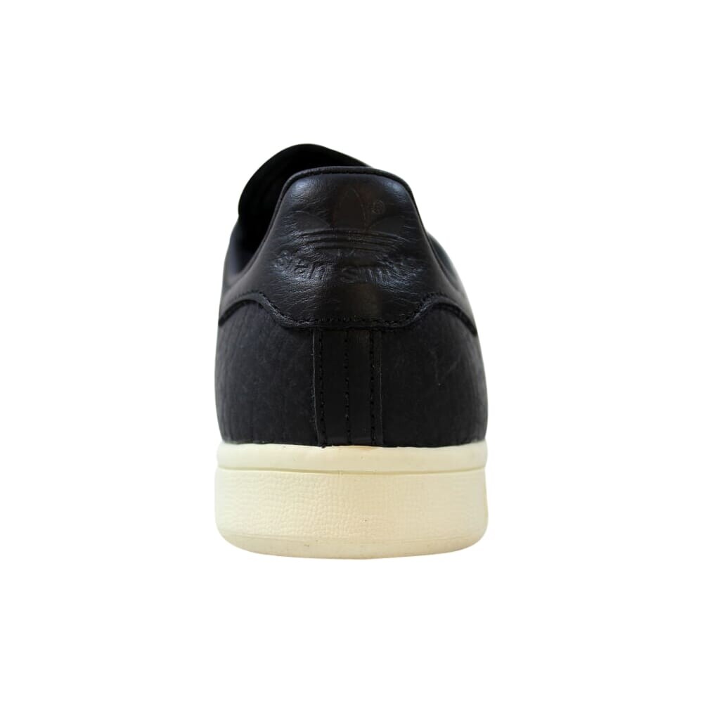 stan smith core black