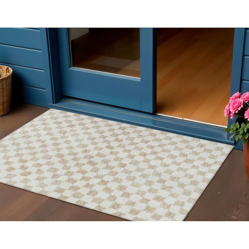 HomeRoots Geometric Transitional Rectangle Outdoor Rug - 3' x 5'