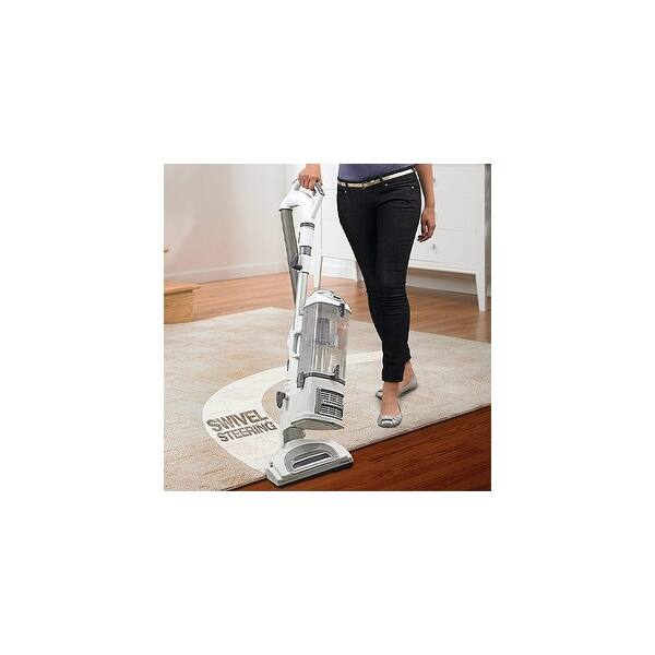 Shop Shark Navigator Lift Away Pro Nv356e Vacuum Cleaner Overstock 25750651