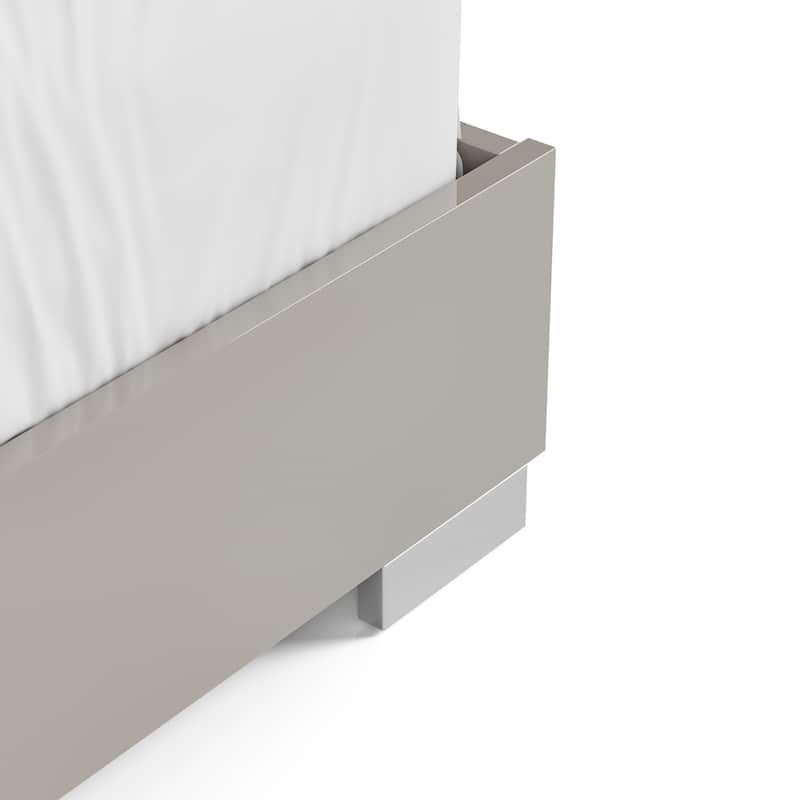Furniture of America Erina Modern Glossy 3-Piece Panel Bedroom Set