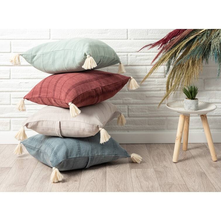 HomeRoots 18" X 18" Beige 100% Cotton Zippered Pillow