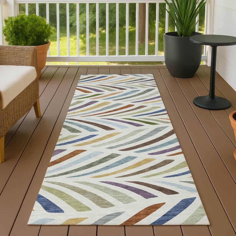 Machine Washable Indoor/ Outdoor Modern Feather Chantille Rug - Ivory - 2'3" x 7'6"