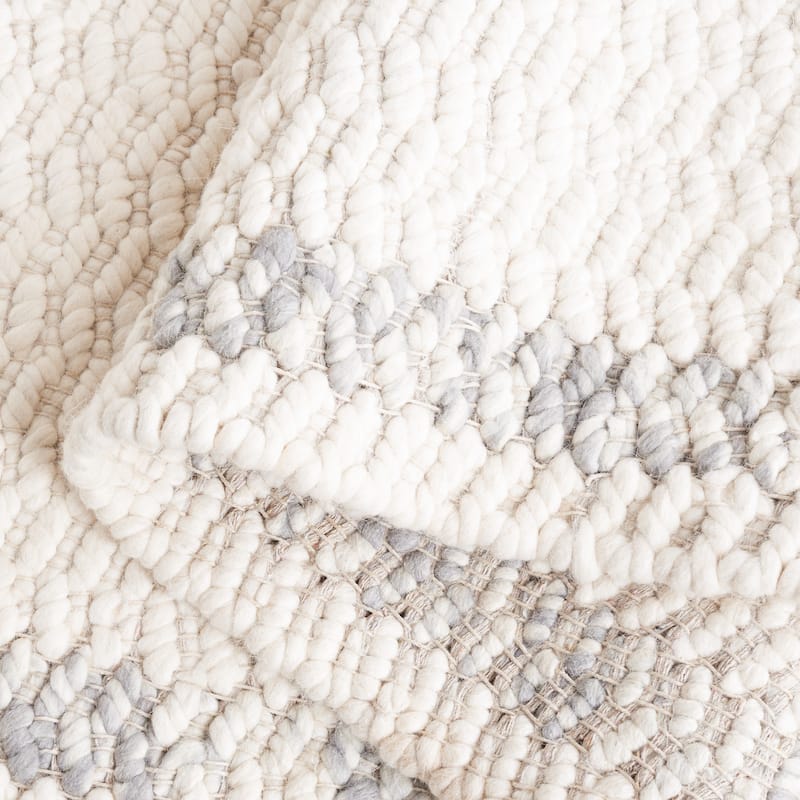 SAFAVIEH Handmade Natura Ricia Border Wool Rug