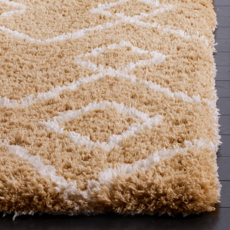 SAFAVIEH Handmade Toronto Shag Shaniqua Polyester Rug