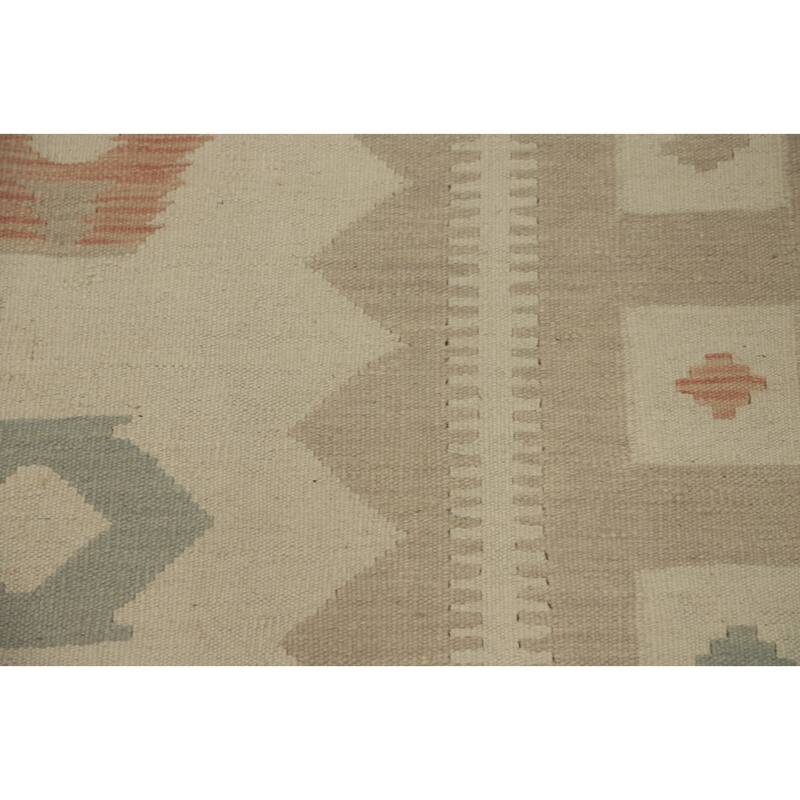 Hand Woven Southwestern Wool Beige Geometric Area Rug - 9' 10'' X 6' 7''
