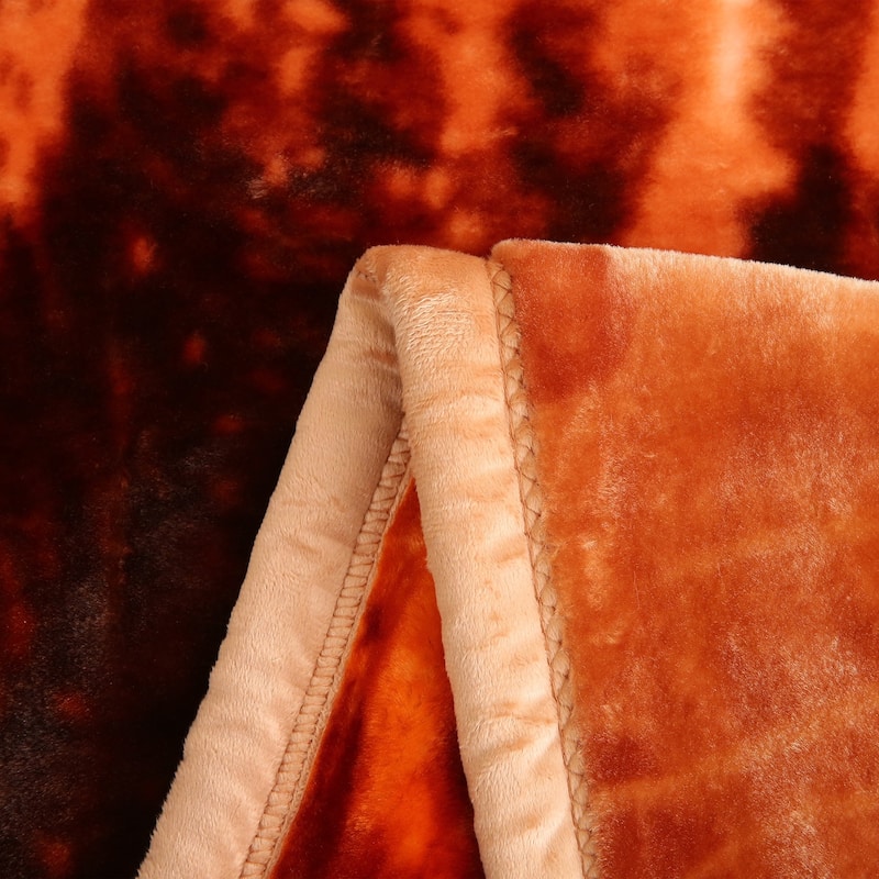 Reversible Mink Blanket Fluffy Fleece Blanket Different Pattern in Each Side