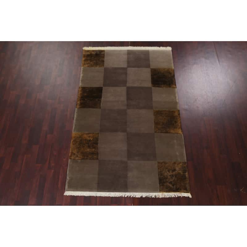 Checkered Vegetable Dye Nepalese Oriental Wool Area Rug Hand-knotted - 5'2" x 7'11"