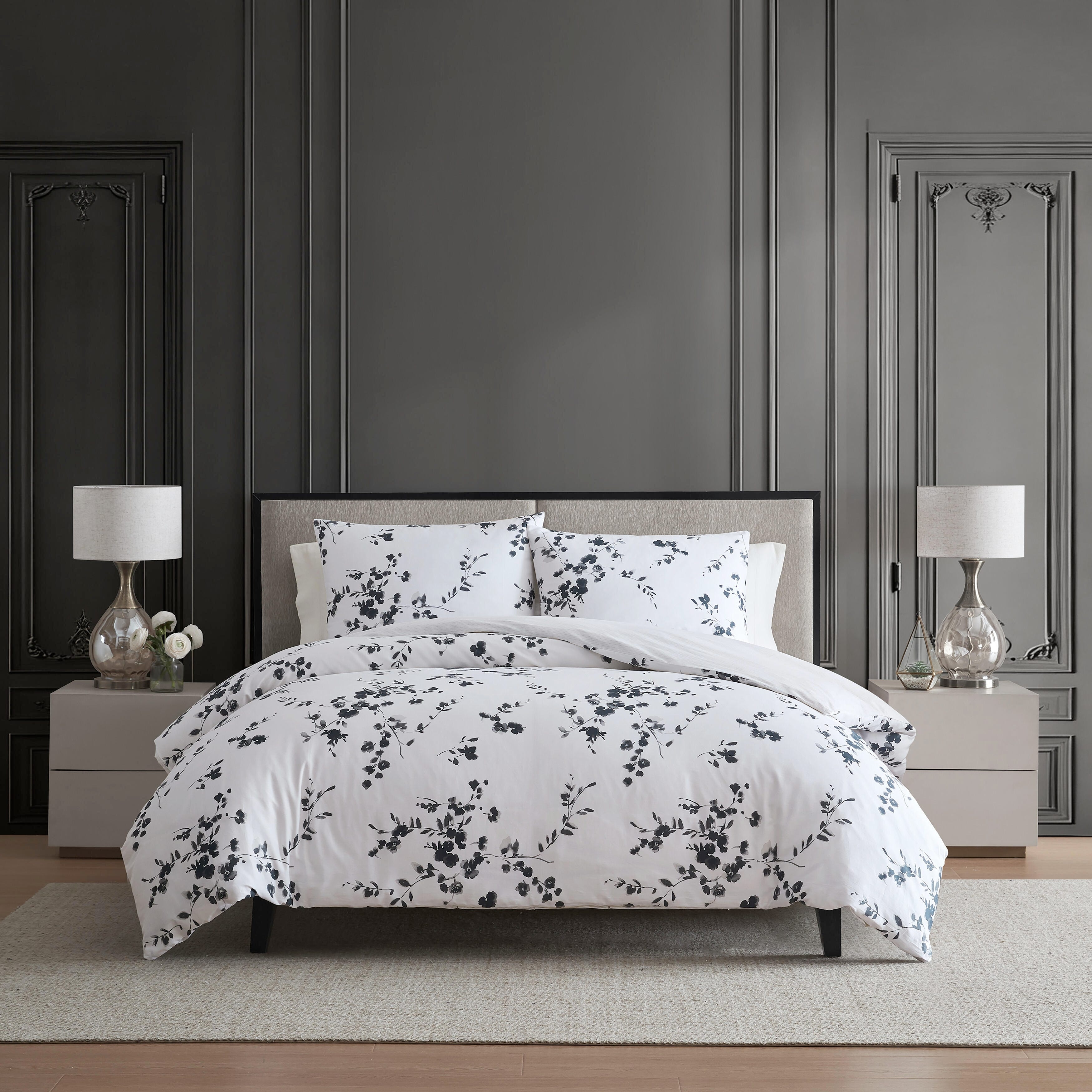 Vera Wang Noir Bouquet Reversible Quilted Breathable Cotton Comforter Set (Grey, 3 Piece)